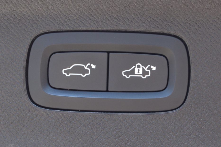 Продам Volvo XC90 PHEV 2022 года в Одессе