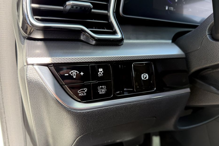 Продам Kia Sportage Hybrid SX Prestige AWD 2024 года в Киеве