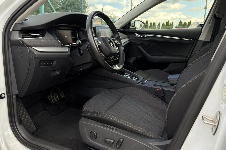 Продам Skoda Octavia  А8 2.0 TDI 150к. FULL LED 2022 года в Львове