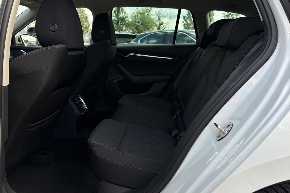 Продам Skoda Octavia  А8 2.0 TDI 150к. FULL LED 2022 года в Львове