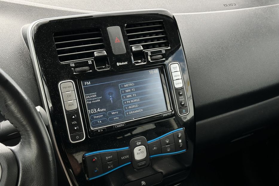 Продам Nissan Leaf 2015 года в Луцке