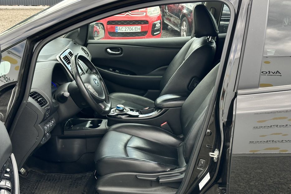 Продам Nissan Leaf 2015 года в Луцке