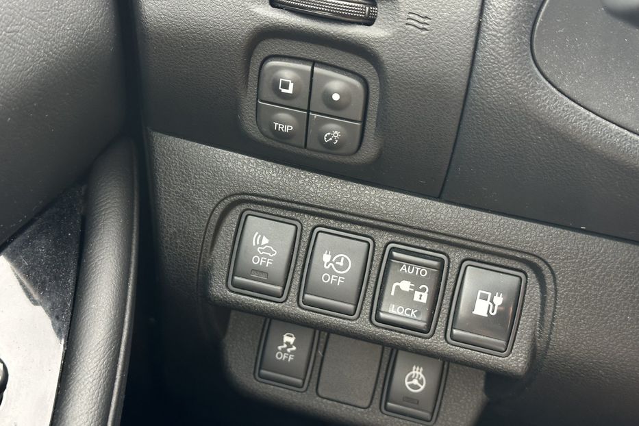 Продам Nissan Leaf 2015 года в Луцке