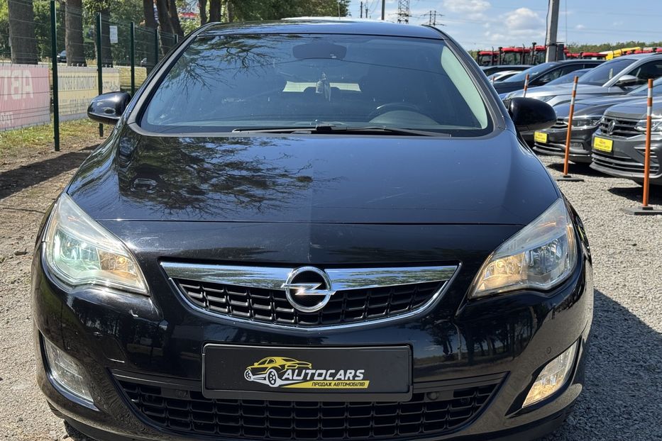 Продам Opel Astra J COMIS  2010 года в г. Умань, Черкасская область