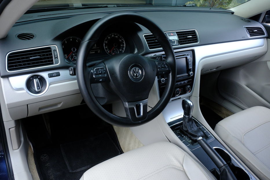 Продам Volkswagen Passat B7 2012 года в Одессе