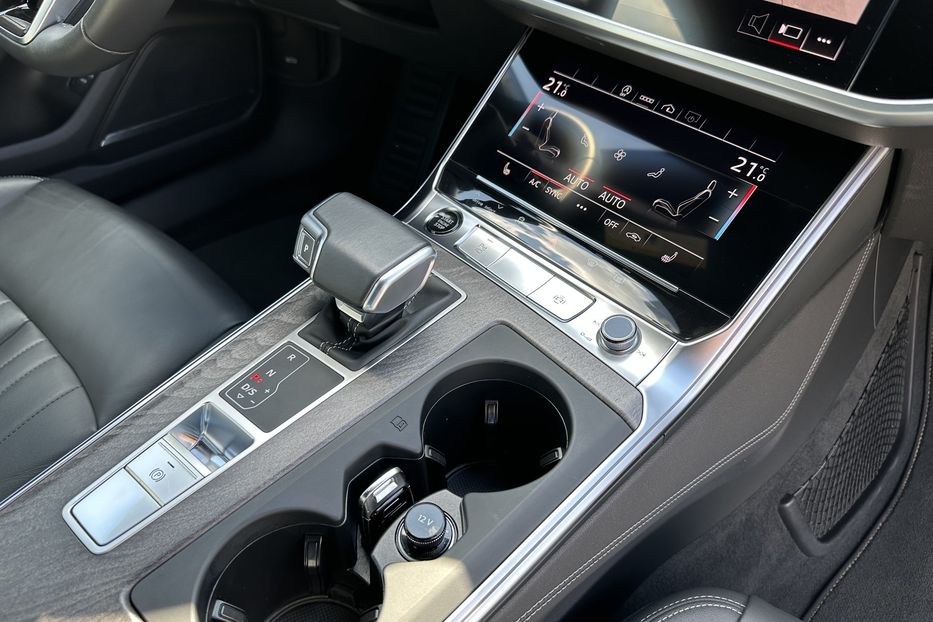 Продам Audi A6 55 TFSI Quattro S-Line 2024 года в Киеве