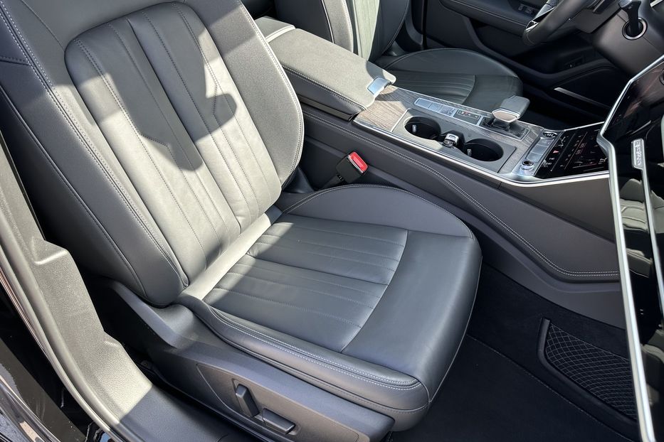 Продам Audi A6 55 TFSI Quattro S-Line 2024 года в Киеве