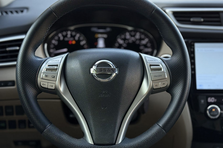 Продам Nissan Rogue 2.5 Xtronic (170 к.с.) AWD SV 2016 года в Киеве