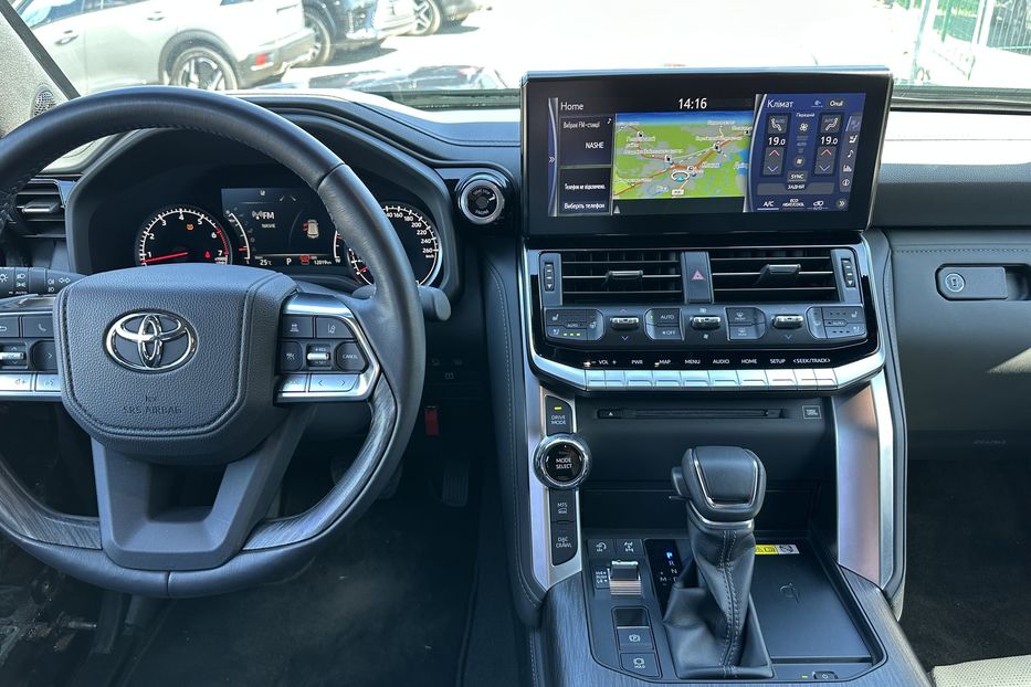 Продам Toyota Land Cruiser 300 Premium Aurum VR10 Armored 2023 года в Киеве