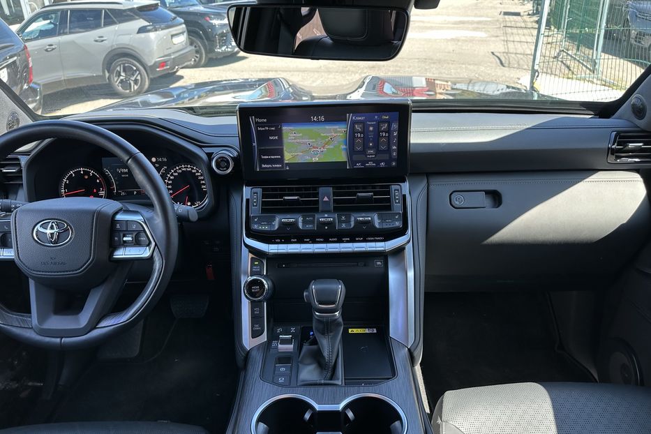 Продам Toyota Land Cruiser 300 Premium Aurum VR10 Armored 2023 года в Киеве