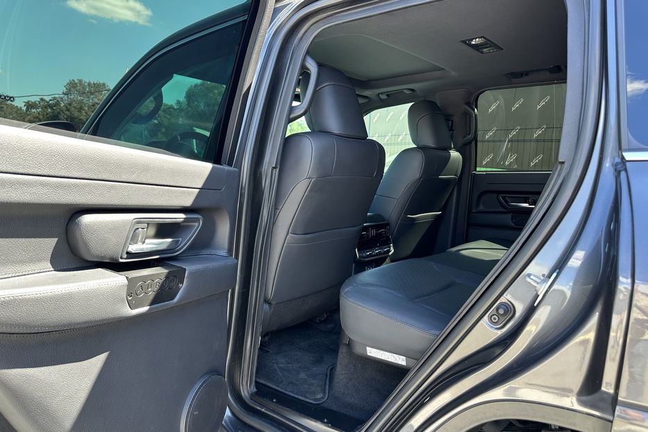Продам Toyota Land Cruiser 300 Premium Aurum VR10 Armored 2023 года в Киеве