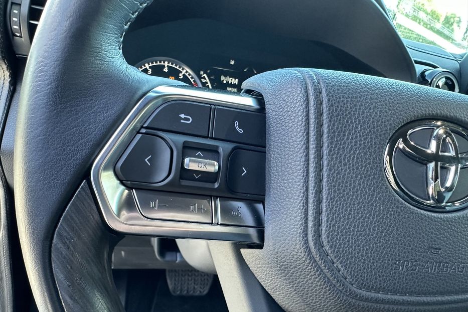 Продам Toyota Land Cruiser 300 Premium Aurum VR10 Armored 2023 года в Киеве