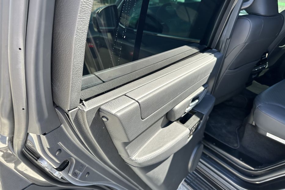 Продам Toyota Land Cruiser 300 Premium Aurum VR10 Armored 2023 года в Киеве
