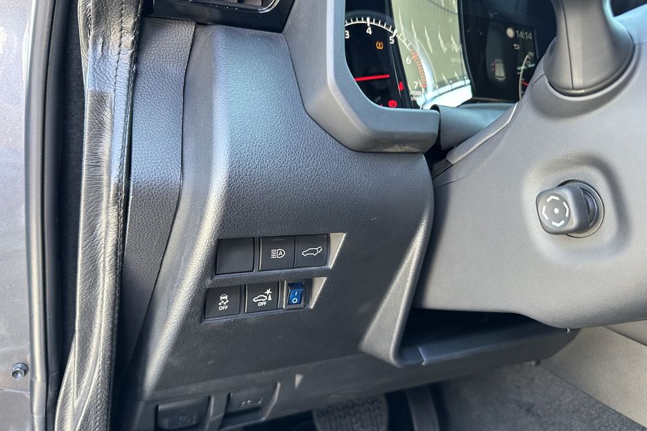 Продам Toyota Land Cruiser 300 Premium Aurum VR10 Armored 2023 года в Киеве