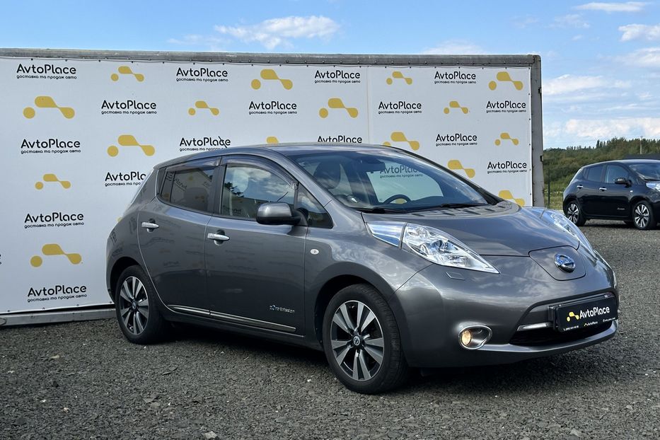 Продам Nissan Leaf 2014 года в Луцке