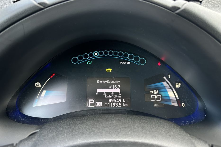 Продам Nissan Leaf 2014 года в Луцке