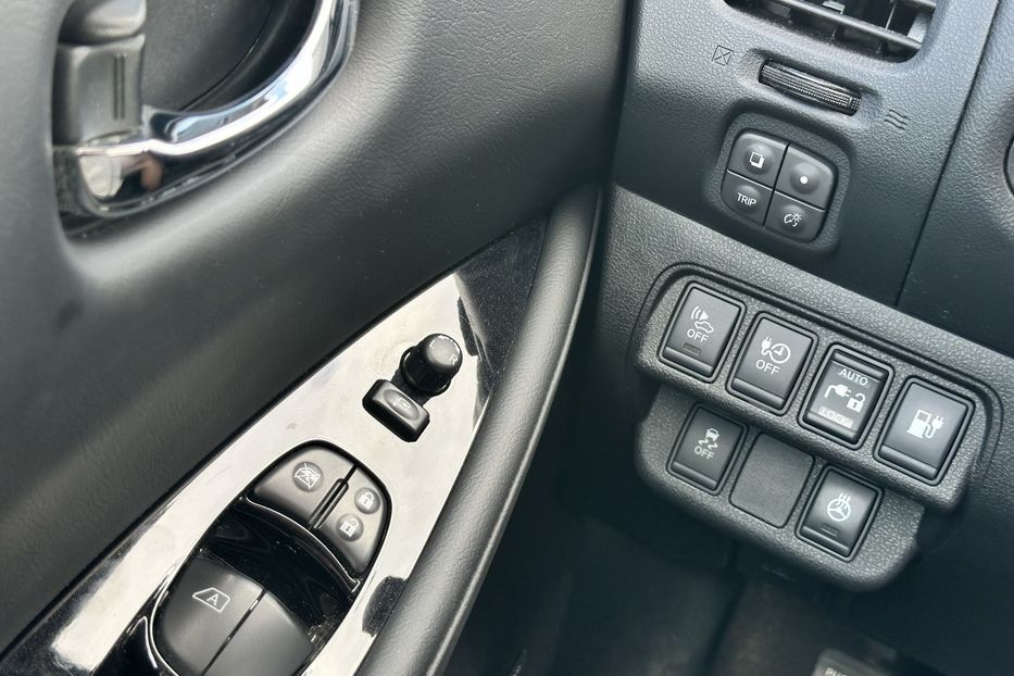 Продам Nissan Leaf 2014 года в Луцке