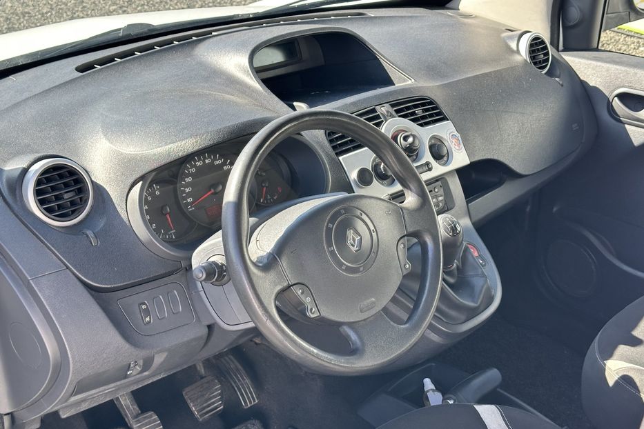 Продам Renault Kangoo пасс. 2013 года в Луцке