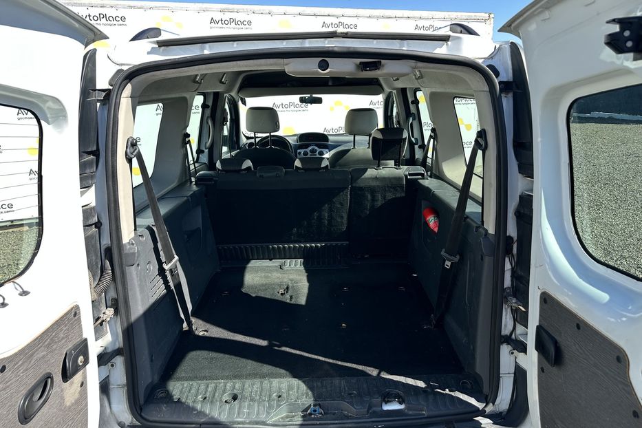 Продам Renault Kangoo пасс. 2013 года в Луцке