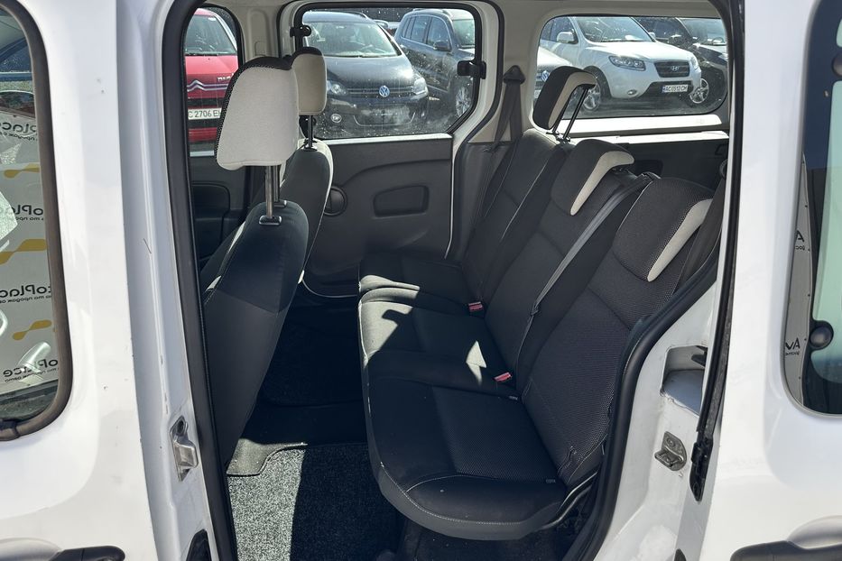 Продам Renault Kangoo пасс. 2013 года в Луцке