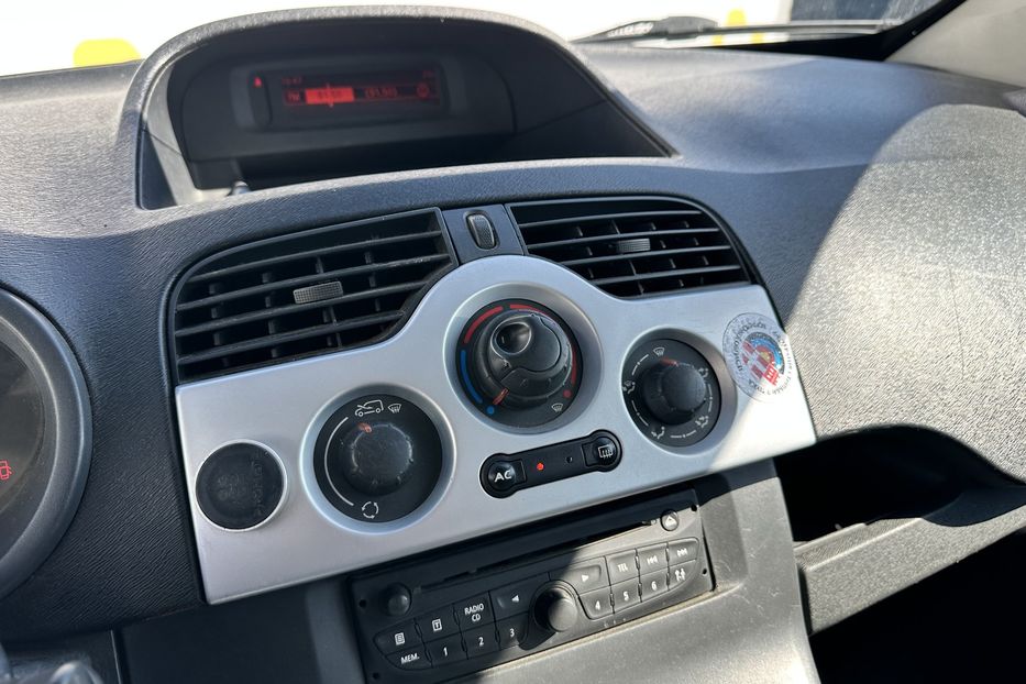 Продам Renault Kangoo пасс. 2013 года в Луцке