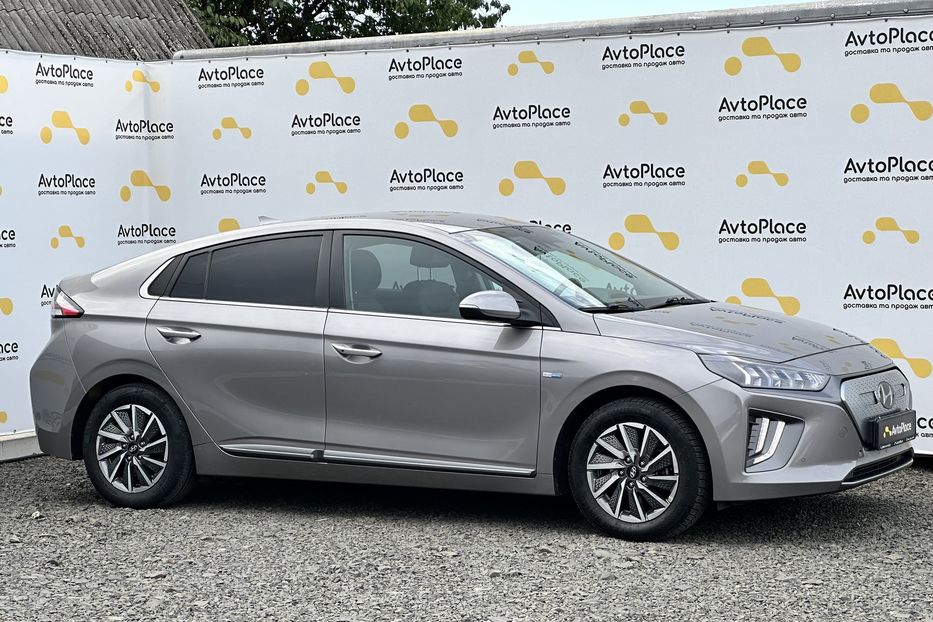 Продам Hyundai Ioniq 38.5 квт 2019 года в Луцке