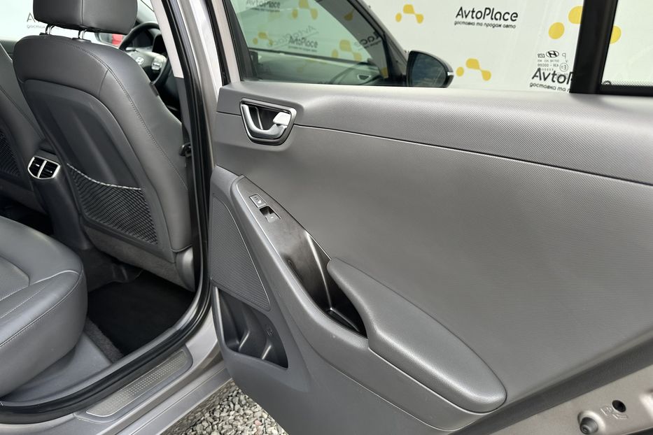 Продам Hyundai Ioniq 38.5 квт 2019 года в Луцке