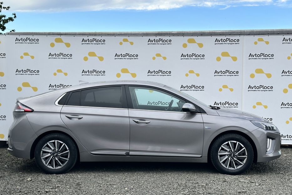 Продам Hyundai Ioniq 38.5 квт 2019 года в Луцке