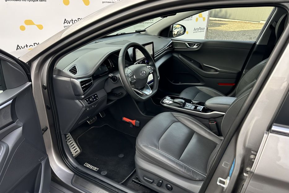 Продам Hyundai Ioniq 38.5 квт 2019 года в Луцке