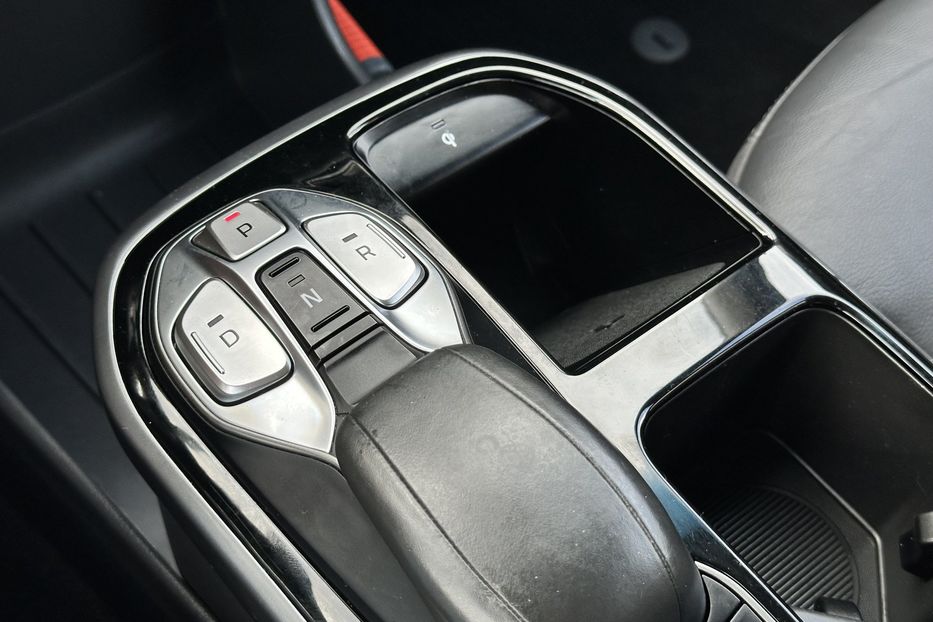 Продам Hyundai Ioniq 38.5 квт 2019 года в Луцке