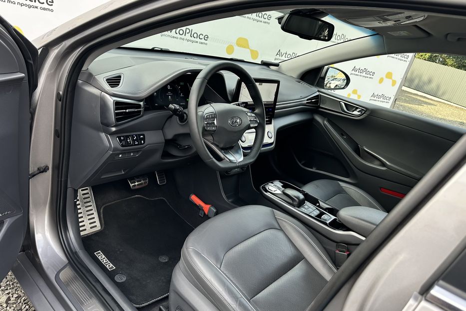 Продам Hyundai Ioniq 38.5 квт 2019 года в Луцке