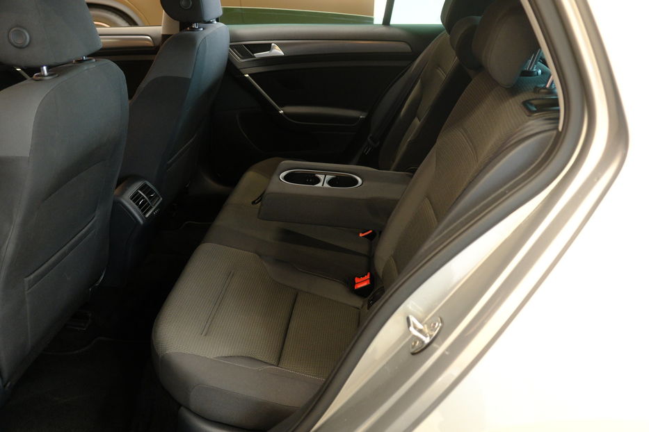 Продам Volkswagen Golf VII 2019 года в Одессе