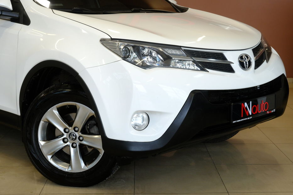 Продам Toyota Rav 4 2015 года в Одессе