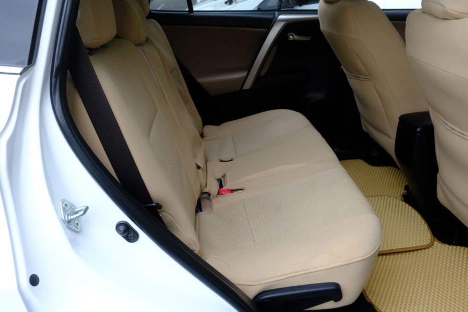 Продам Toyota Rav 4 2015 года в Одессе
