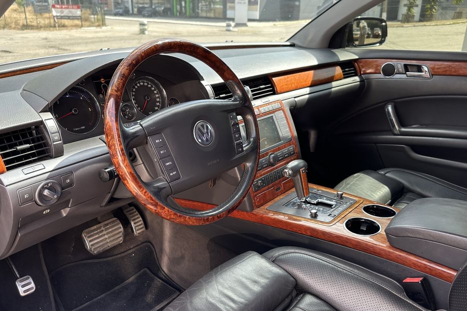 Продам Volkswagen Phaeton 3,0 TDI 4x4 2007 года в Николаеве