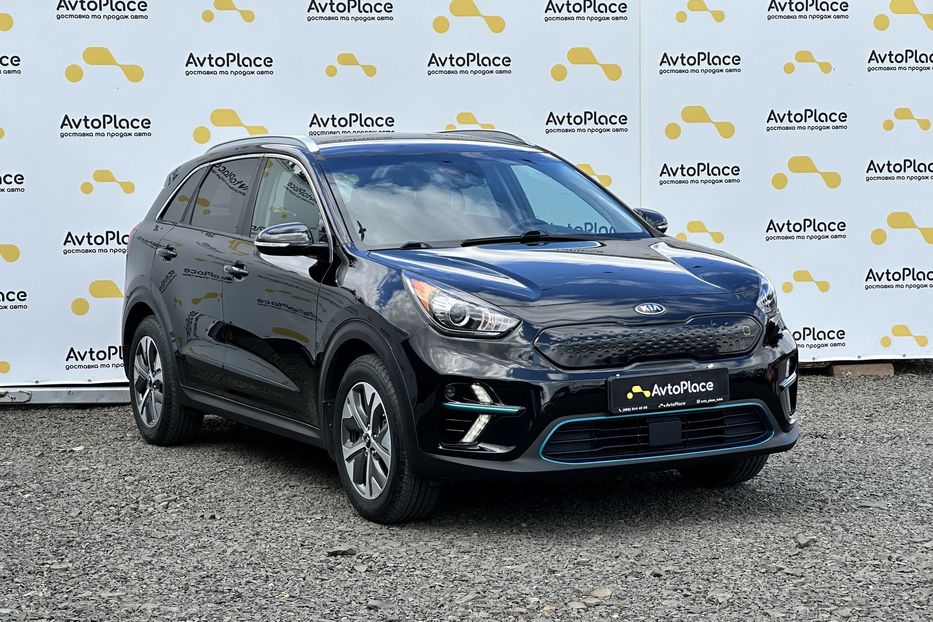 Продам Kia Niro 64 квт 2019 года в Луцке