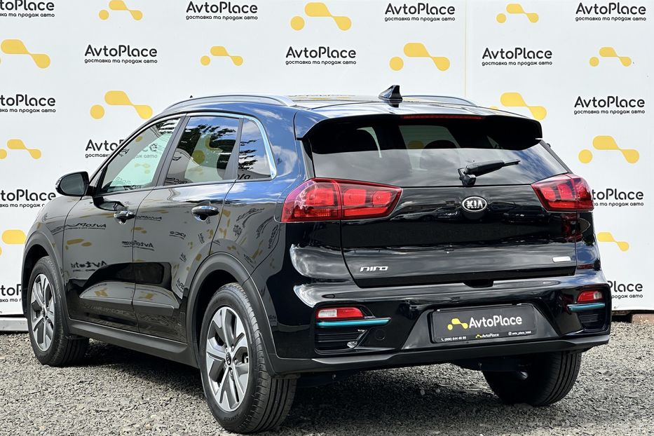 Продам Kia Niro 64 квт 2019 года в Луцке
