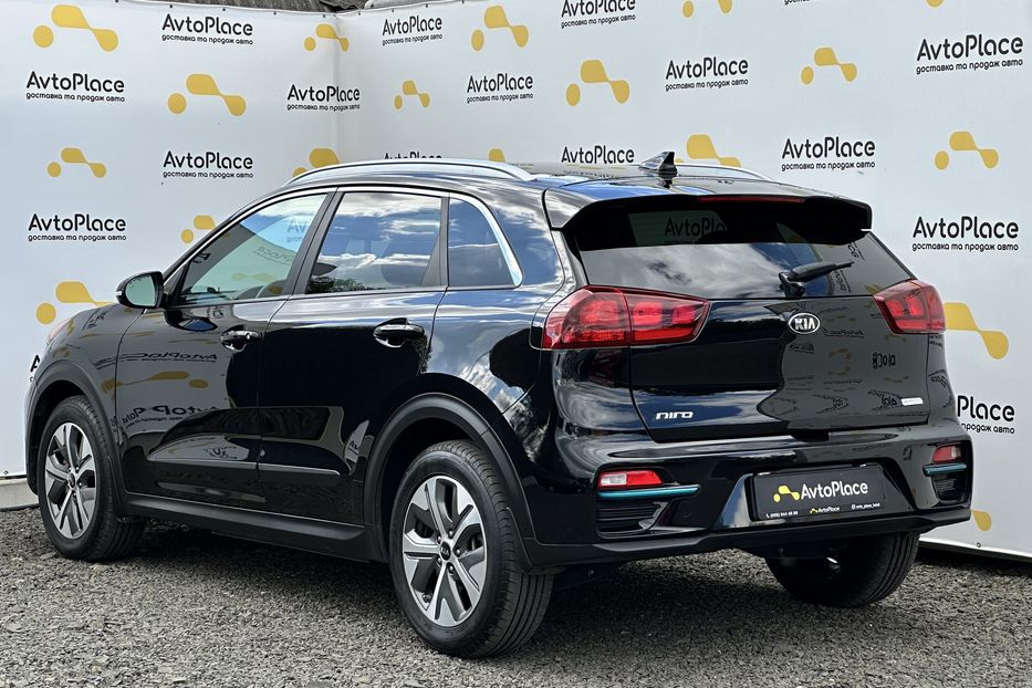 Продам Kia Niro 64 квт 2019 года в Луцке