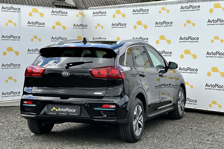 Продам Kia Niro 64 квт 2019 года в Луцке