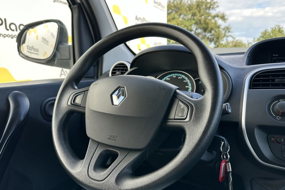 Продам Renault Kangoo груз. 33 квт 2019 года в Луцке