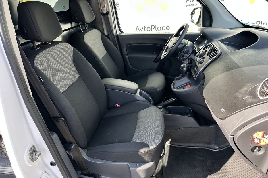 Продам Renault Kangoo груз. 33 квт 2019 года в Луцке