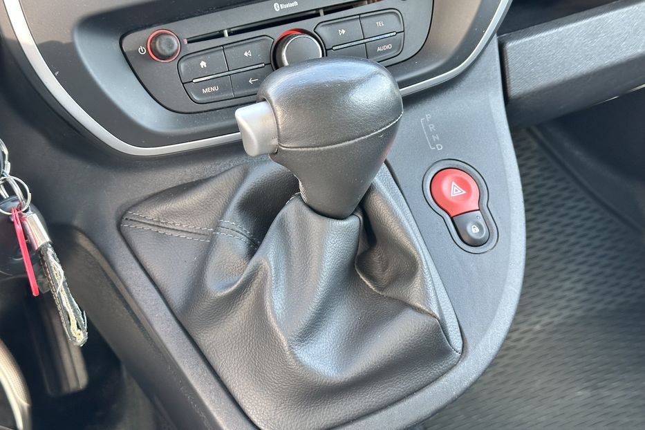 Продам Renault Kangoo груз. 33 квт 2019 года в Луцке