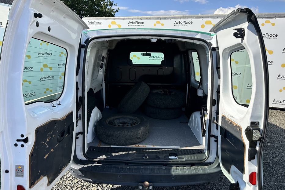 Продам Renault Kangoo груз. 33 квт 2019 года в Луцке