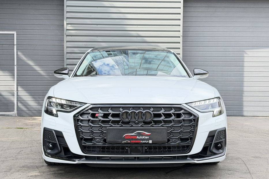 Продам Audi S8 Long Quattro 2023 года в Киеве