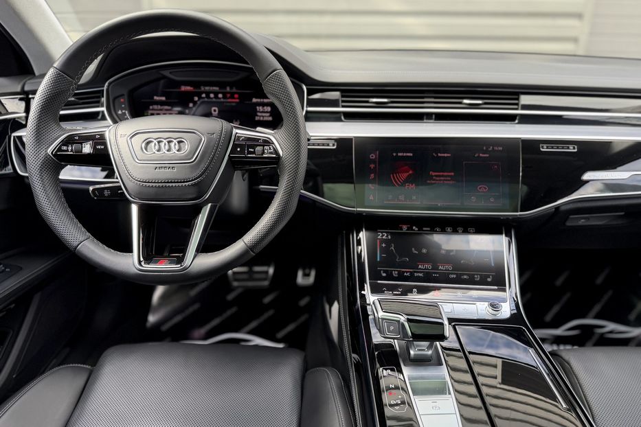 Продам Audi S8 Long Quattro 2023 года в Киеве