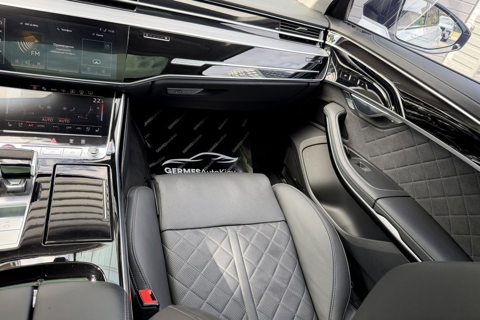 Продам Audi S8 Long Quattro 2023 года в Киеве