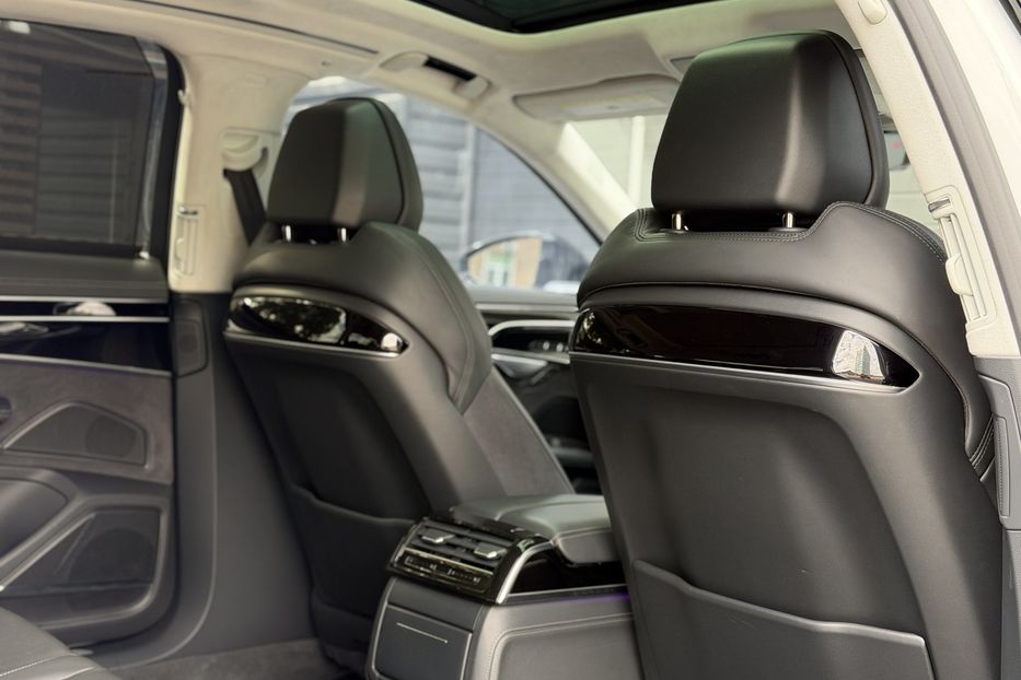 Продам Audi S8 Long Quattro 2023 года в Киеве