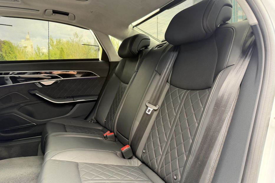 Продам Audi S8 Long Quattro 2023 года в Киеве
