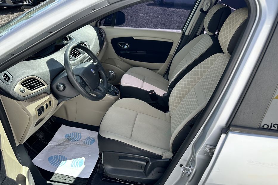 Продам Renault Scenic 2009 года в Луцке