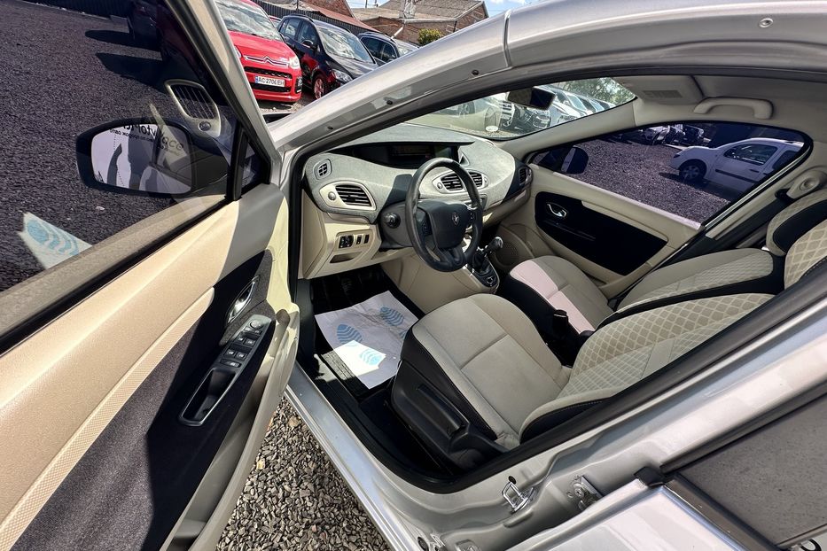 Продам Renault Scenic 2009 года в Луцке